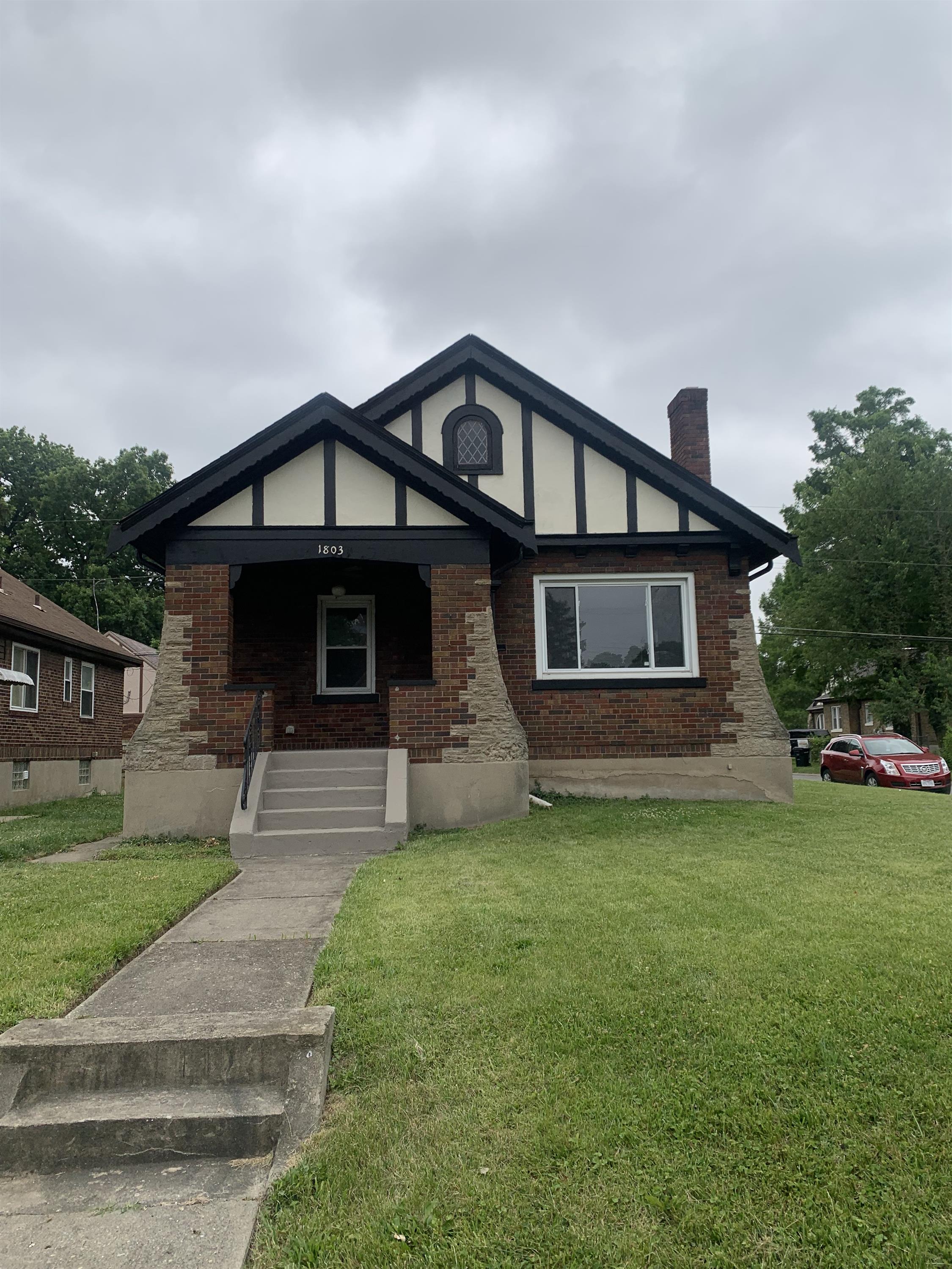1803 Garden Lane