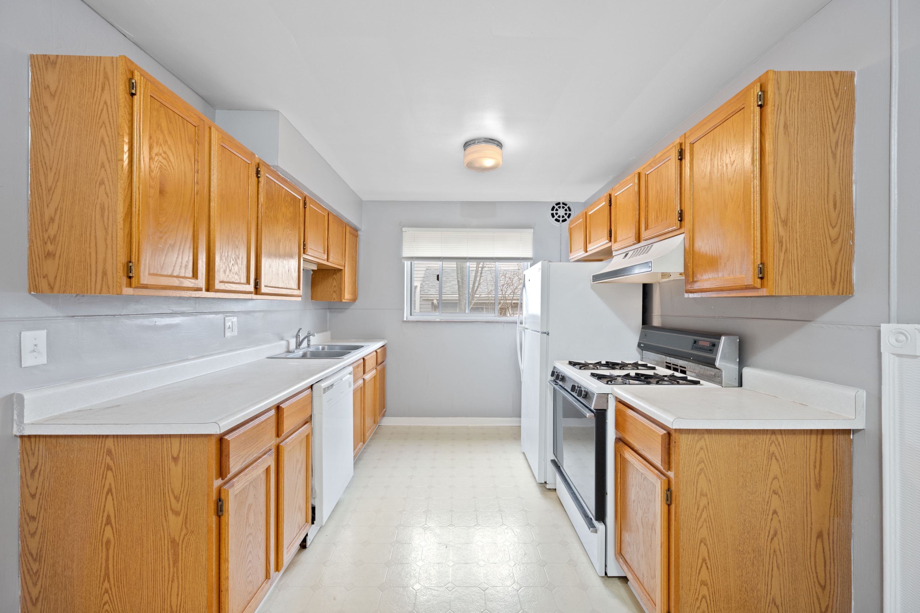 5520 Bosworth Place - 1